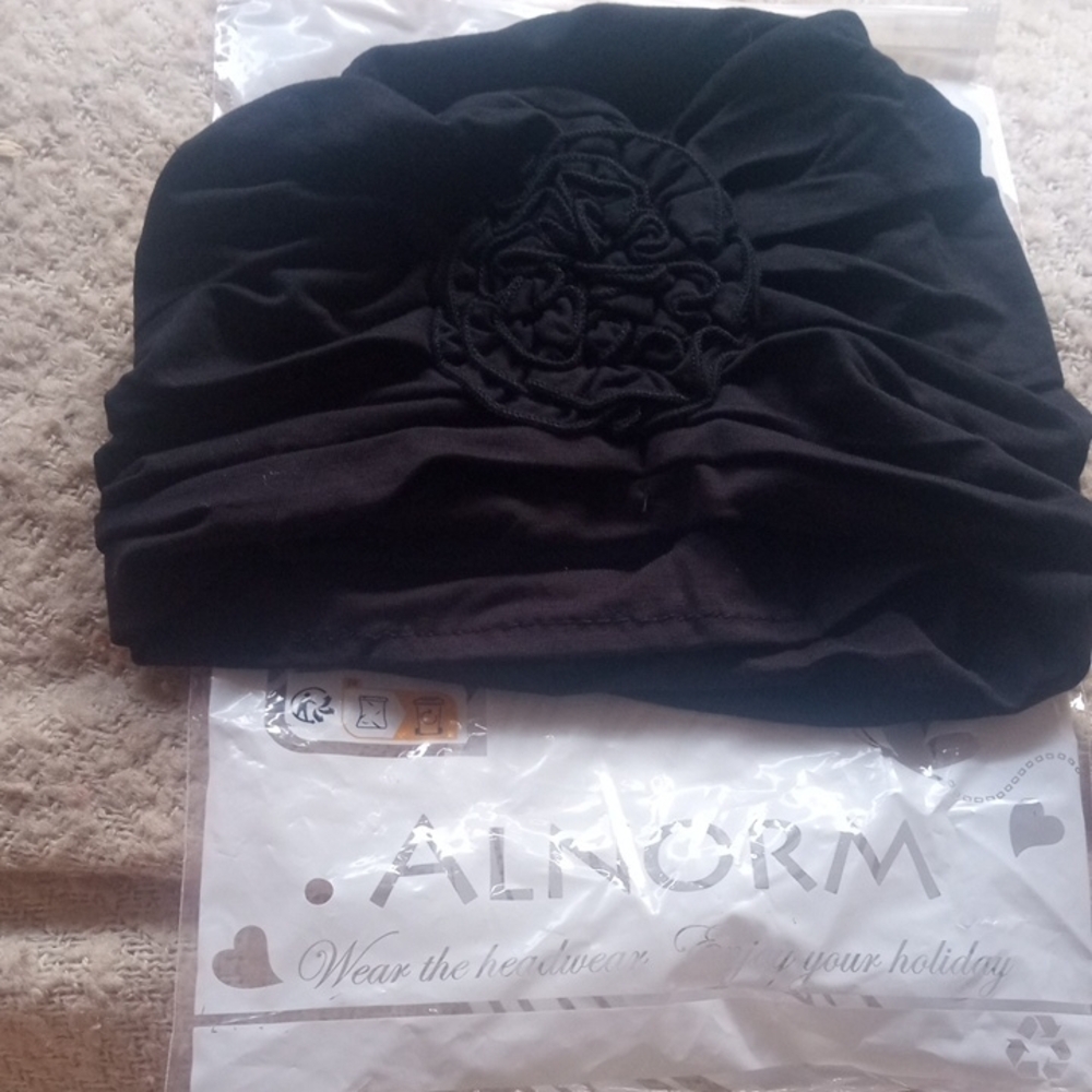 Black Ruched Viscose Fabric Beanie/Hat